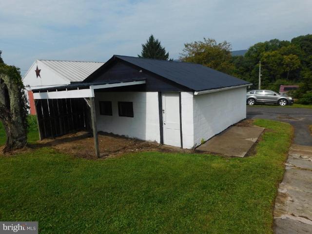 House for sale in Burnham, Pennsylvania
