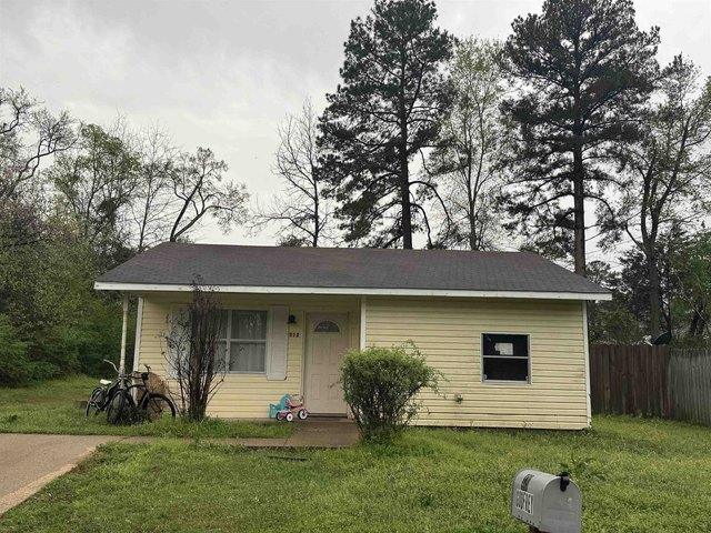 House for sale in Gladewater, Texas