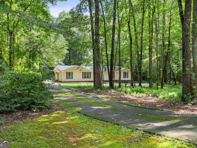 House for sale in Sharpsburg, Georgia
