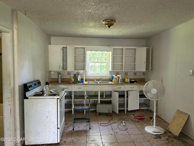 House for sale in Duenweg, Missouri