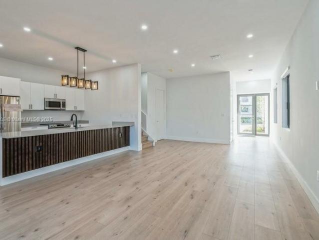 Townhouse for rent in Fort Lauderdale