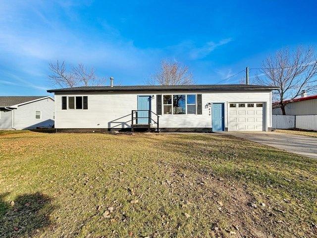 House for sale in Surrey, North Dakota