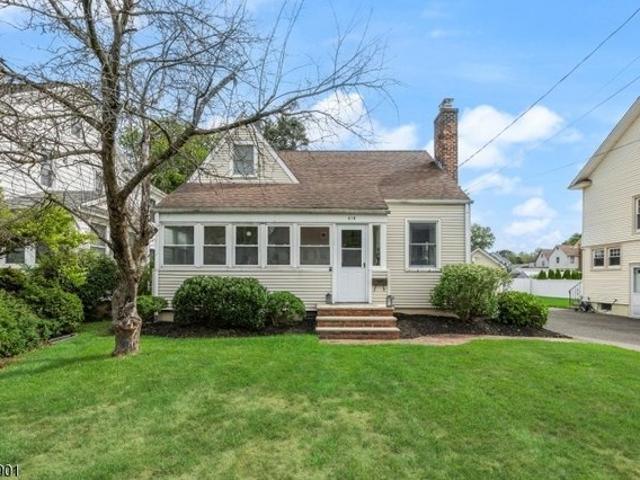 House for sale in Scotch Plains, New Jersey