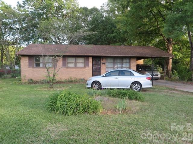 House for sale in Lowell, North Carolina