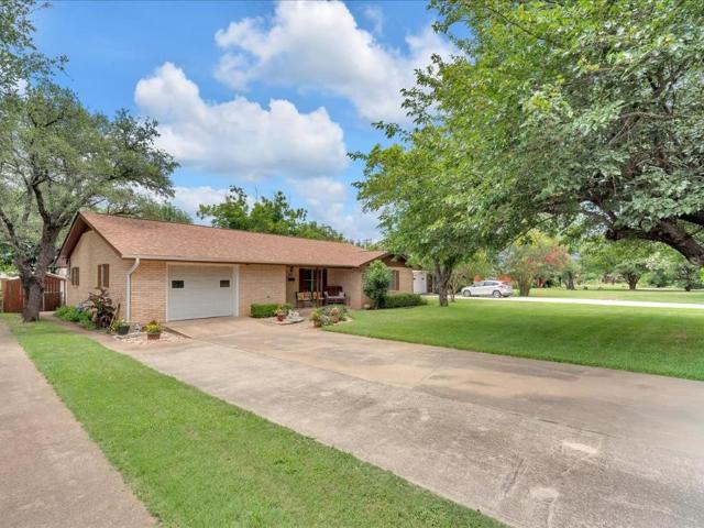 House for sale in Hamilton, Texas