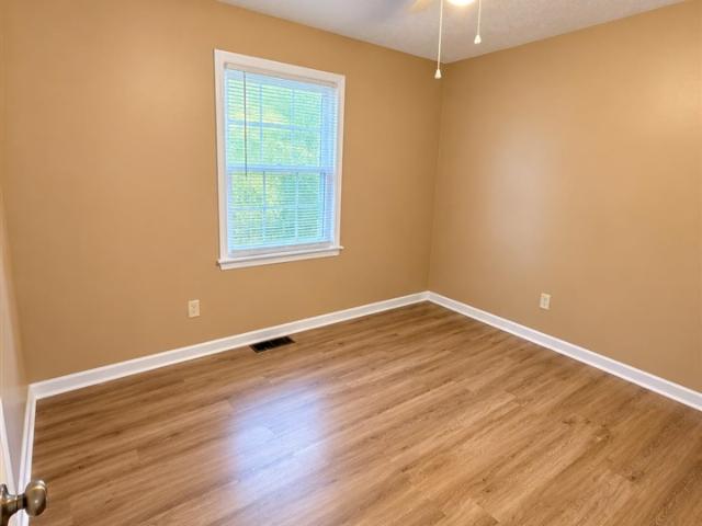 House for sale in Bowling Green, Warren County