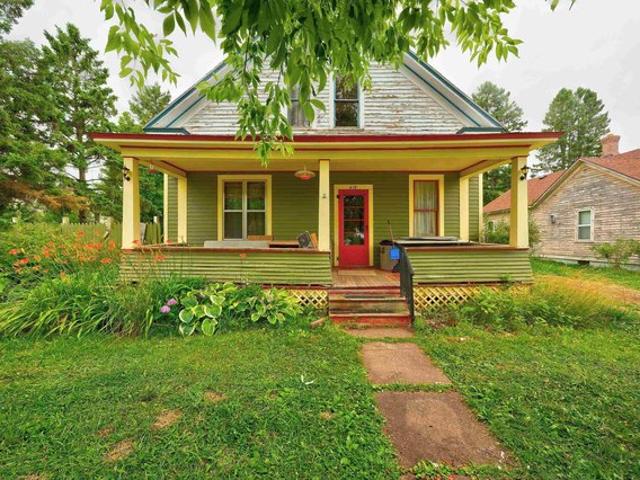 House for sale in Washburn, Wisconsin