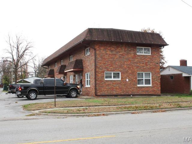 House for sale in Perry, Illinois