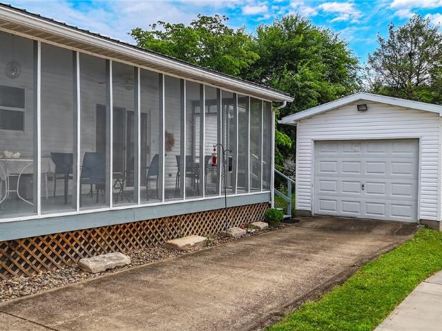 House for sale in Williamstown, West Virginia