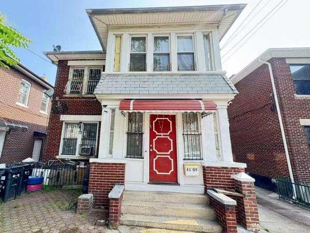 Duplex for sale in Elmhurst