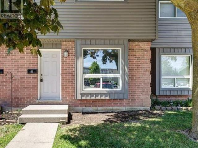 Townhouse for sale in Arva, Ontario