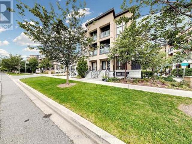 Townhouse for rent in Woburn, Ontario