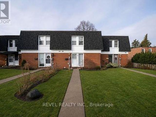 Townhouse for sale in Brantford, Southwestern Ontario