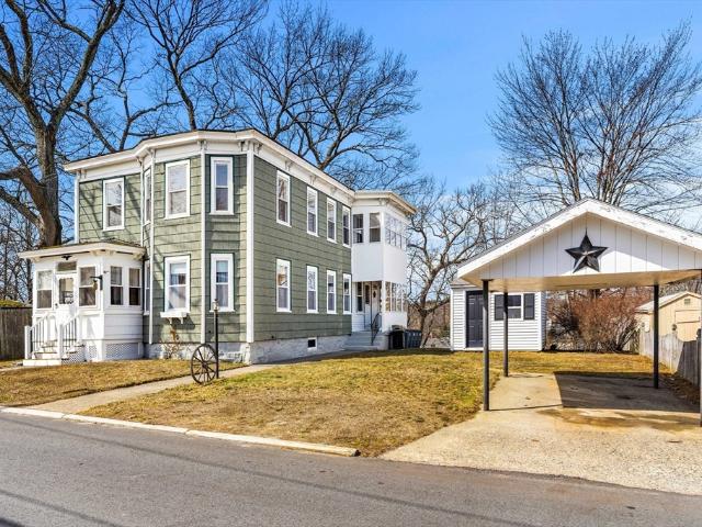 House for sale in Chelmsford, Massachusetts