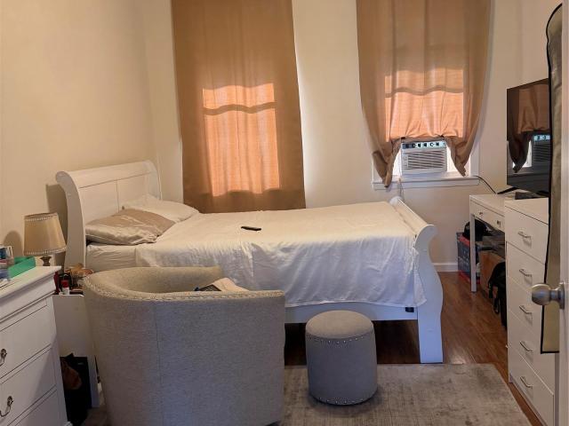 House for sale in Queens, Arverne