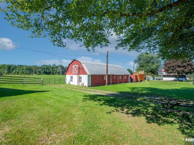 House for sale in Stockholm, New Jersey