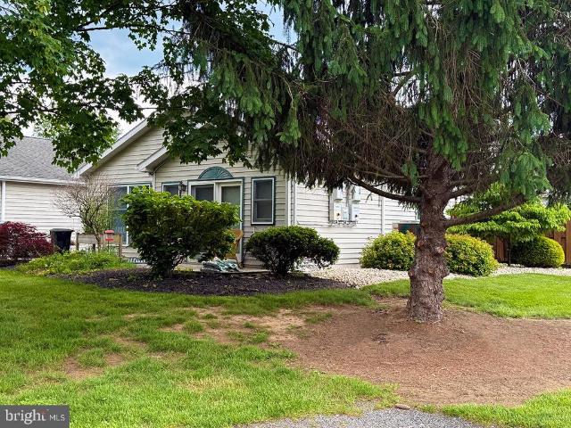 Townhouse for sale in Carlisle