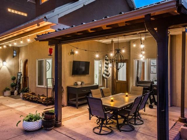 House for sale in Cedar Crest, New Mexico