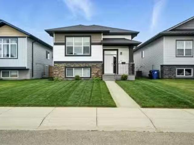 House for sale in Blackfalds