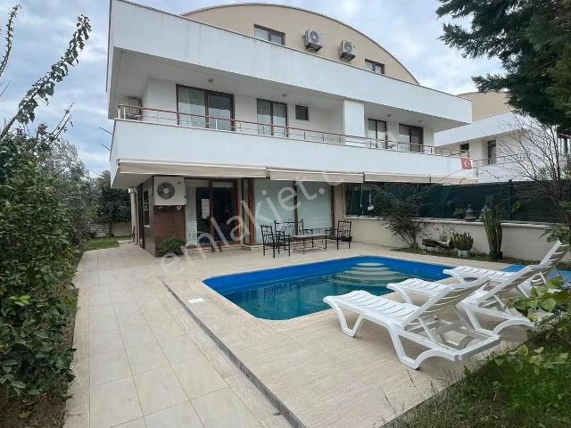 Belek Mahallesi, Serik içerisinde kiralık Villa