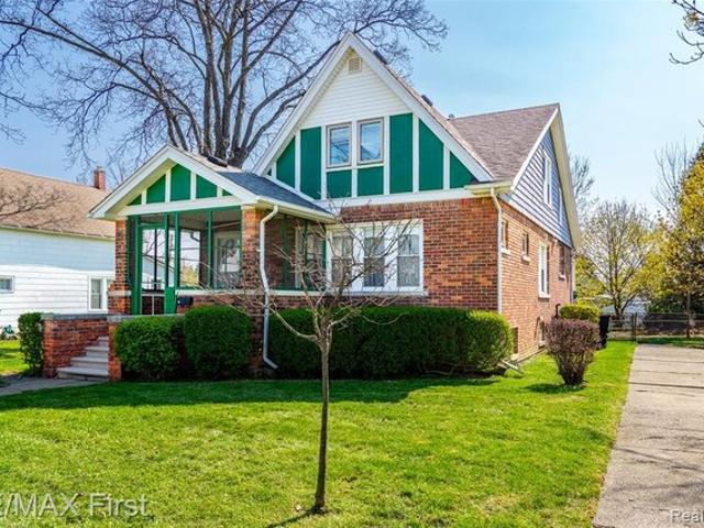 House for sale in Mount Clemens, Michigan