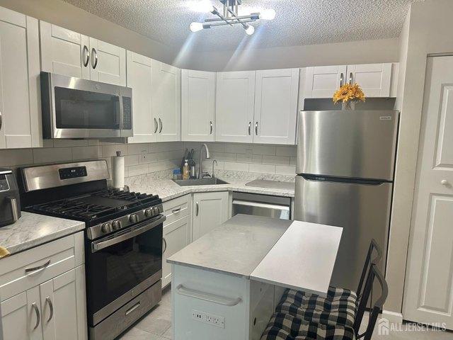 Condo for sale in North Brunswick, New Jersey