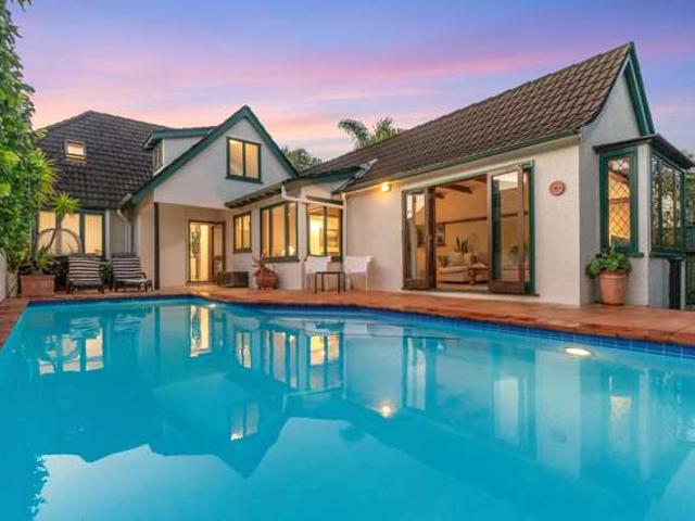 House for sale in Devonport