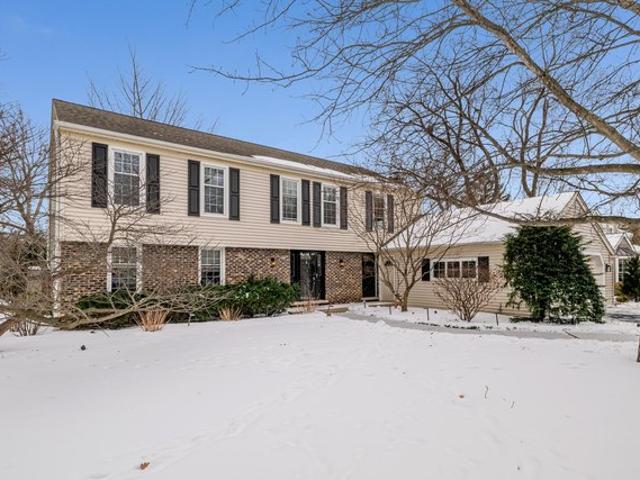 House for sale in Lincolnshire, Illinois