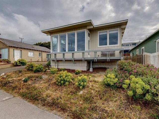 House for sale in Dillon Beach, California