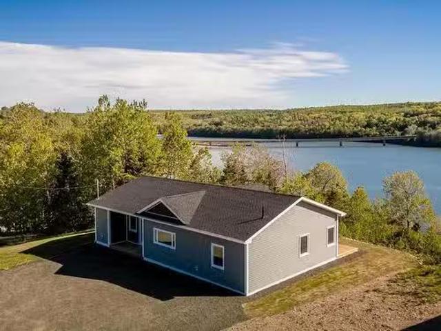 House for sale in Deep Brook, Nova Scotia