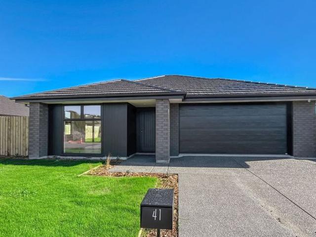 House for rent in Chaslands, Canterbury