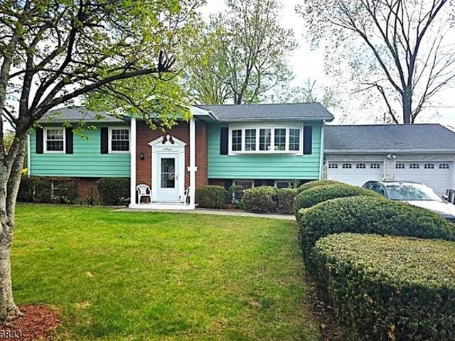 House for sale in Roseland, New Jersey