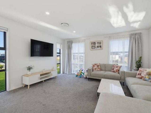 House for sale in Woodend, Canterbury