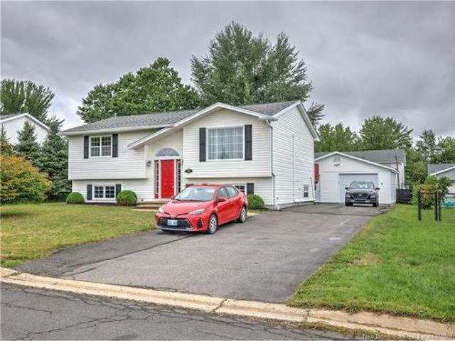 House for sale in Oromocto, New Brunswick