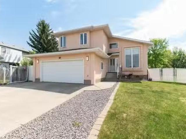 House for sale in Spruce Grove, Alberta