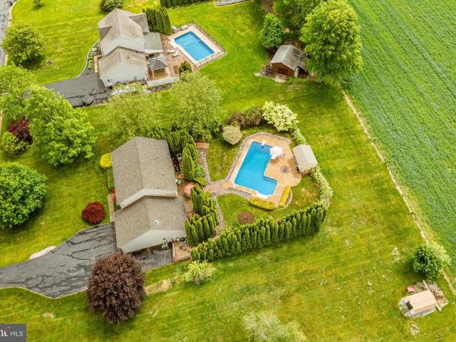 House for sale in Honey Brook