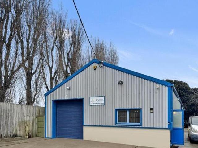 House for rent in Lyons, Greater London