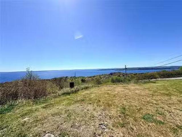 House for sale in Upper Island Cove, Newfoundland And Labrador