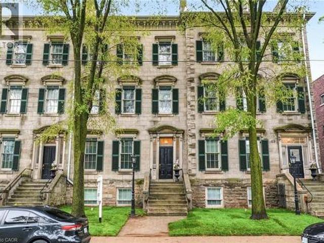 Townhouse for sale in Ancaster, Ontario