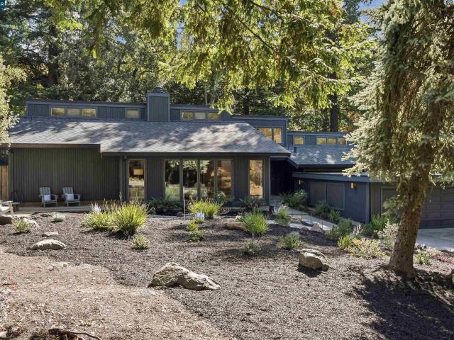 House for sale in Orinda, Contra Costa County
