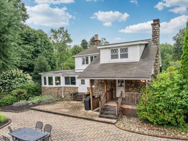 House for sale in Scotch Hill, Mahwah