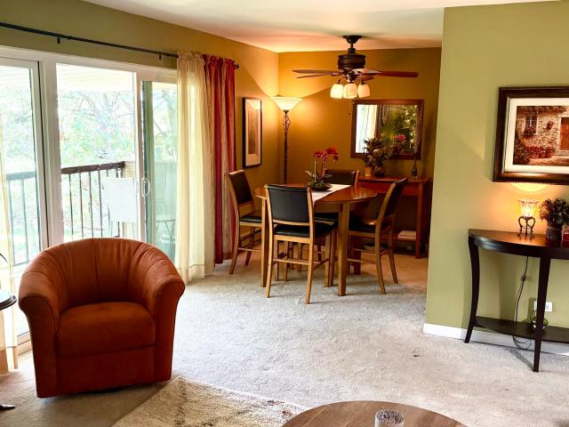 Condo for sale in Lombard, Illinois