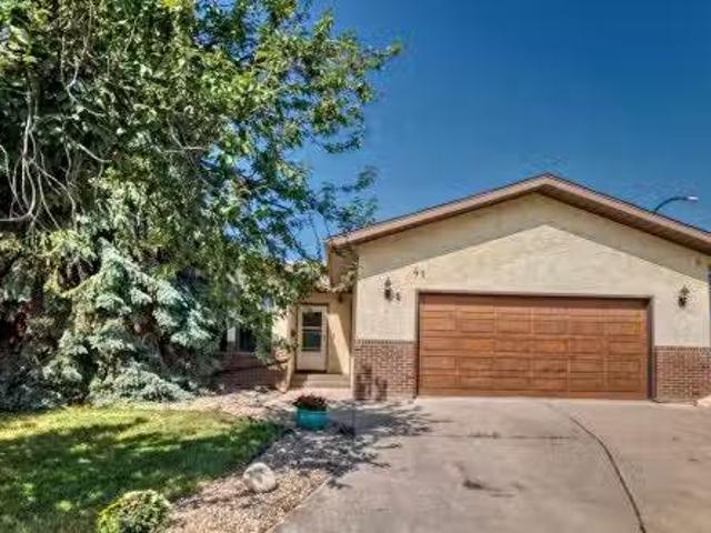 House for sale in Alberta