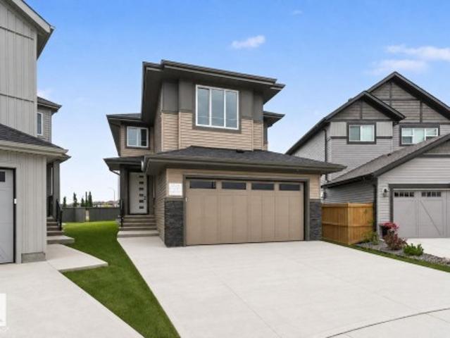 House for sale in Fort Saskatchewan, Alberta