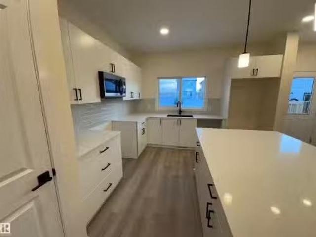 House for sale in Spruce Grove, Alberta