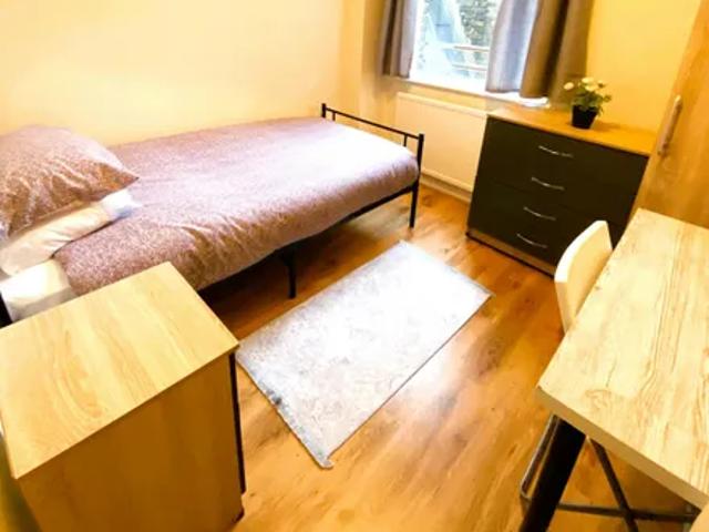 House for rent in Kentish Town, Greater London