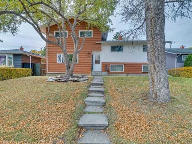 House for sale in Fairview, Calgary