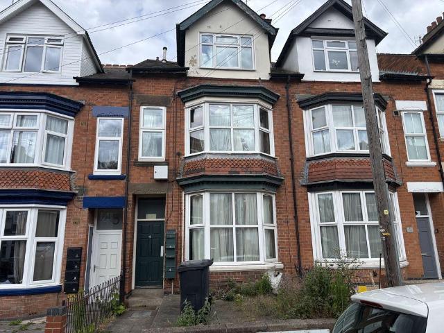 Apartment for rent in West End, Old Wharf