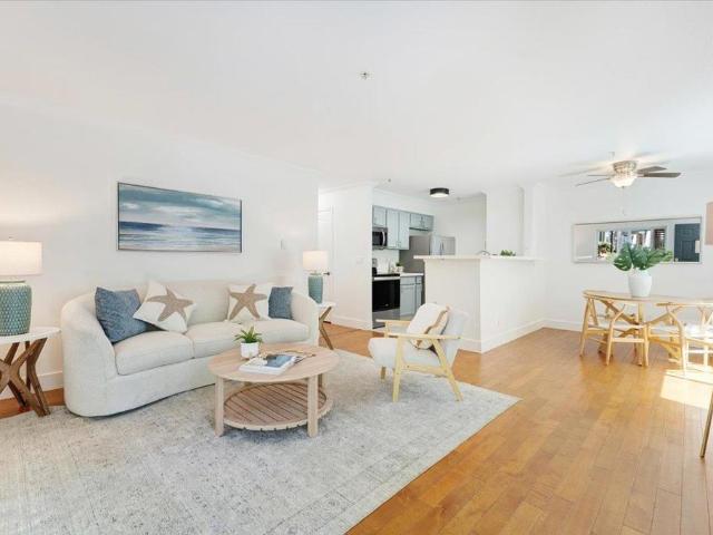 Condo for sale in Santa Cruz, California