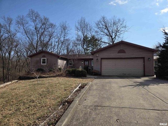 House for sale in Carlinville, Illinois